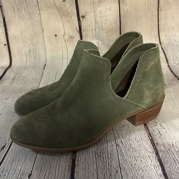 Diba Green Booties - Picture 4 of 8